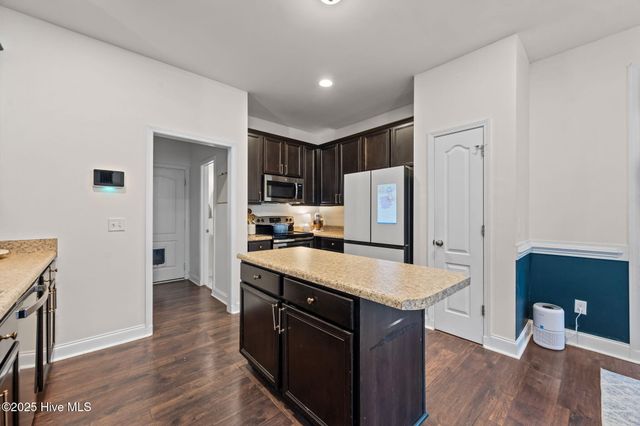 321 Jasmine Lane, Jacksonville, NC 28546