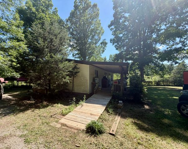 6687 Beverly Dr, Lyles, TN 37098