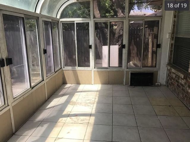 210 Nettletree Street, Arlington, TX 76018