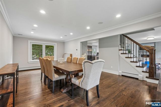 689 Colonial Road, Franklin Lakes, NJ 07417