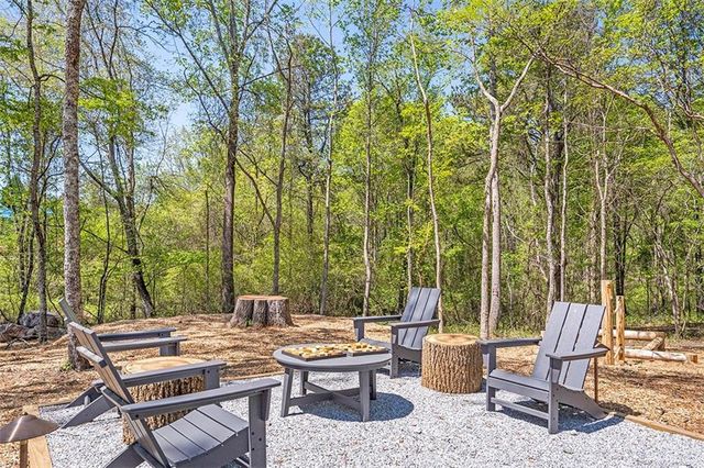 130 Cedarwood Lane, Roswell, GA 30075