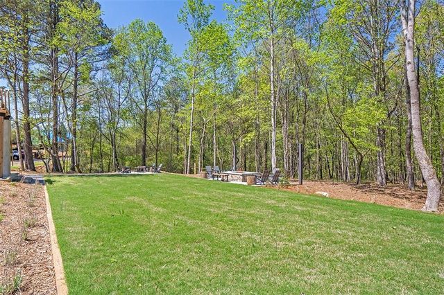 130 Cedarwood Lane, Roswell, GA 30075