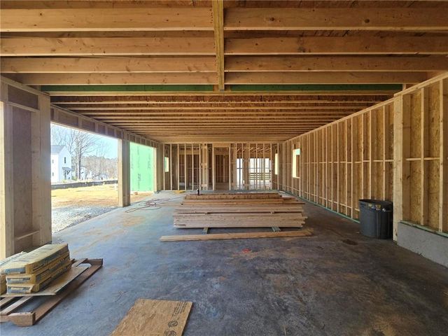 130 Cedarwood Lane, Roswell, GA 30075