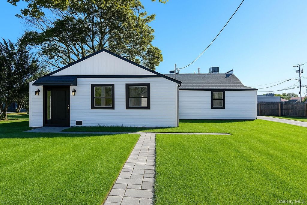 2 Park Avenue, Greenvale, NY 11548