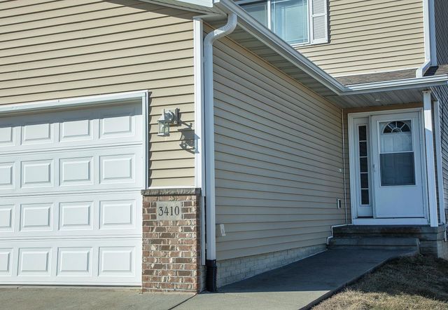 3410 Governor Court, Waterloo, IA 50702