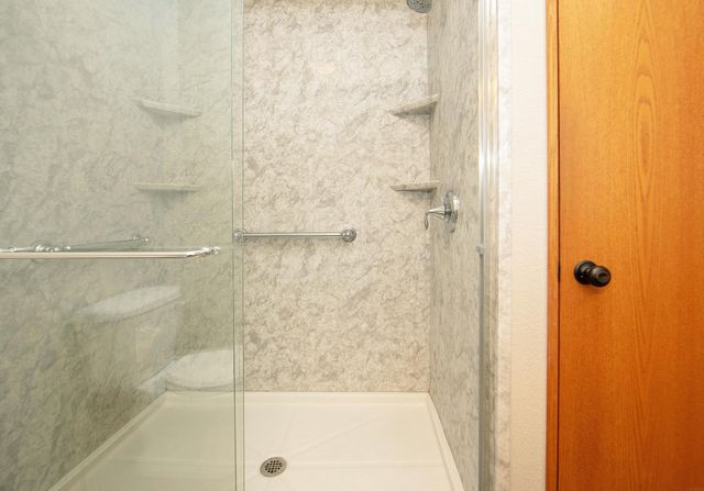 3410 Governor Court, Waterloo, IA 50702