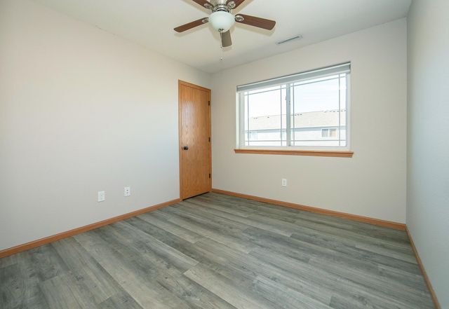 3410 Governor Court, Waterloo, IA 50702