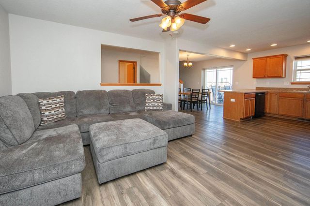 3410 Governor Court, Waterloo, IA 50702