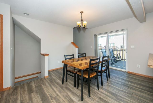 3410 Governor Court, Waterloo, IA 50702