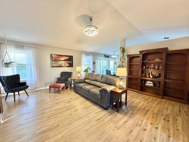 5969 Birkenshaw Lane, Loves Park, IL 61111