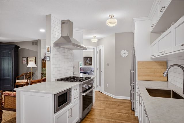 156 Shadow Ridge Dr, Harmar, PA 15238
