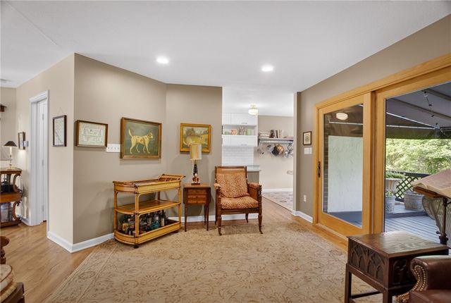 156 Shadow Ridge Dr, Harmar, PA 15238