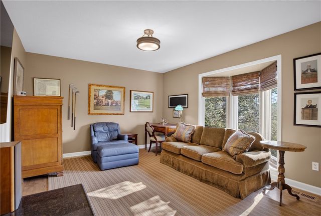 156 Shadow Ridge Dr, Harmar, PA 15238