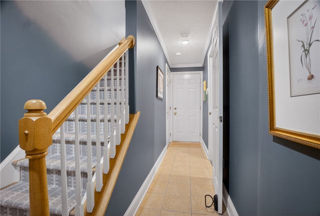 156 Shadow Ridge Dr, Harmar, PA 15238