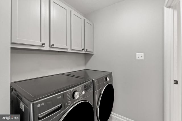 8405 HOLLIS LN, Vienna, VA 22182