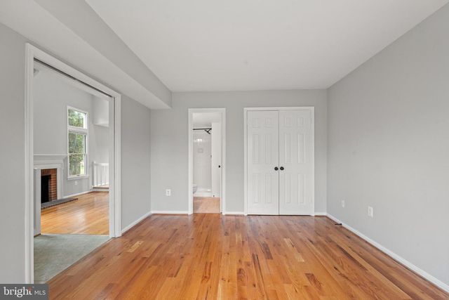 8405 HOLLIS LN, Vienna, VA 22182