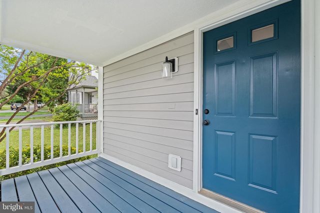 8405 HOLLIS LN, Vienna, VA 22182