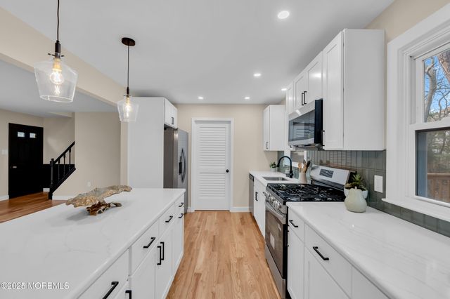 320 Cedar Drive, Lanoka Harbor, NJ 08734