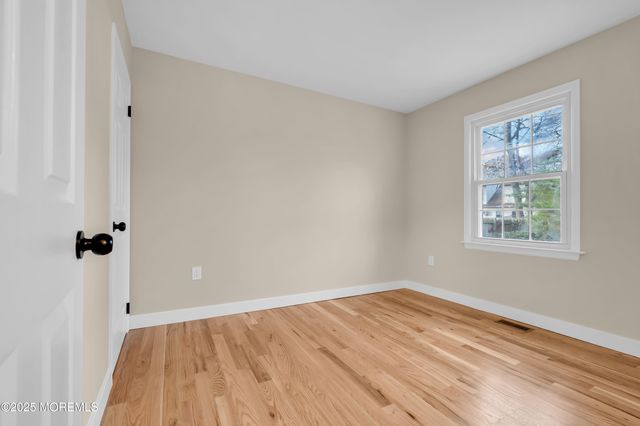 320 Cedar Drive, Lanoka Harbor, NJ 08734