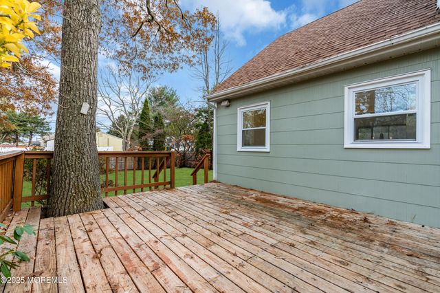 320 Cedar Drive, Lanoka Harbor, NJ 08734