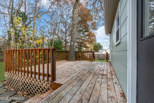 320 Cedar Drive, Lanoka Harbor, NJ 08734