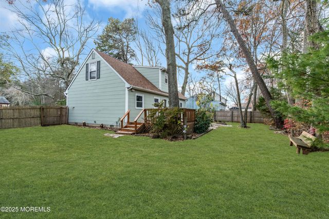320 Cedar Drive, Lanoka Harbor, NJ 08734