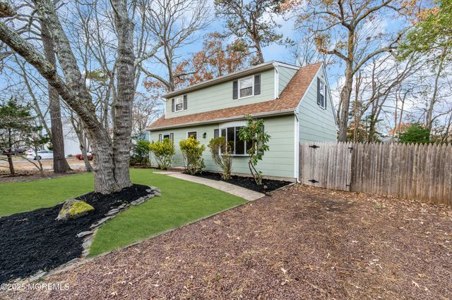320 Cedar Drive, Lanoka Harbor, NJ 08734