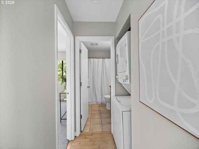 840 Nw NAITO Pkwy H12, Portland, OR 97209