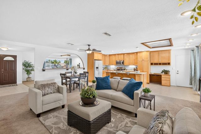 8358 Foxfire Dr, Orangevale, CA 95662