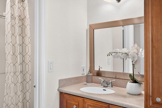 8358 Foxfire Dr, Orangevale, CA 95662