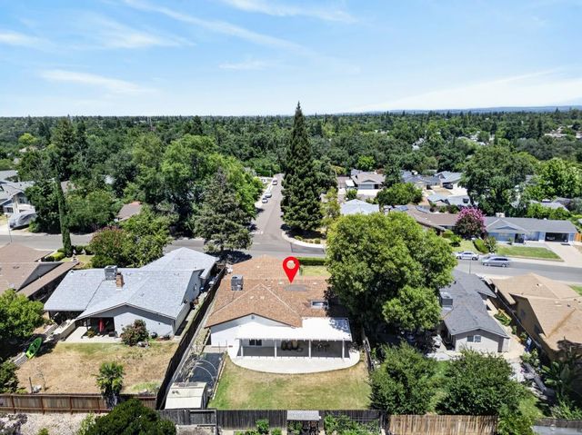 8358 Foxfire Dr, Orangevale, CA 95662