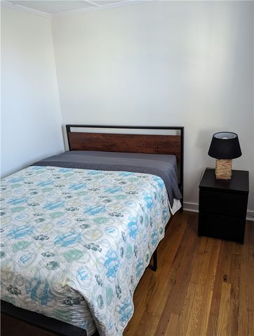27 Mount Vernon Street 2, Newport, RI 02840