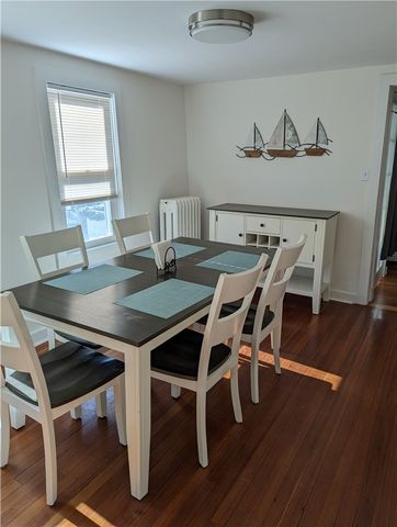 27 Mount Vernon Street 2, Newport, RI 02840