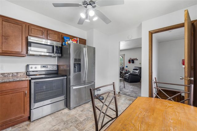 201 E Bell Avenue, Des Moines, IA 50315