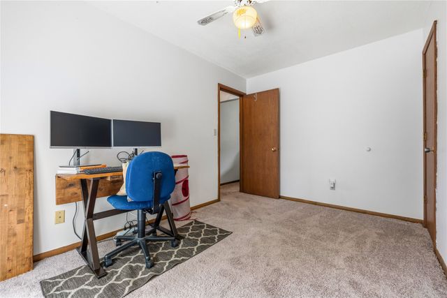 201 E Bell Avenue, Des Moines, IA 50315