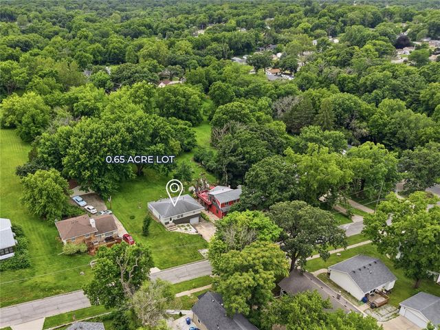 201 E Bell Avenue, Des Moines, IA 50315