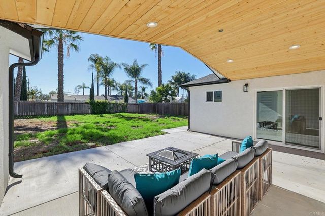 1573 E Madison Avenue, El Cajon, CA 92019