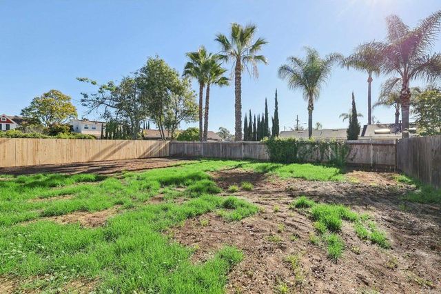 1573 E Madison Avenue, El Cajon, CA 92019