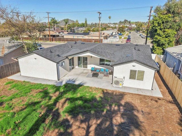 1573 E Madison Avenue, El Cajon, CA 92019