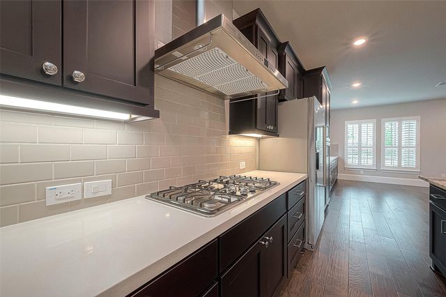 58 Canopy Green, The Woodlands, TX 77375