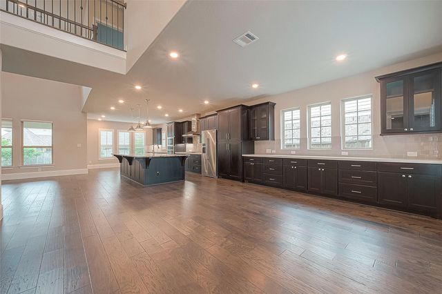 58 Canopy Green, The Woodlands, TX 77375