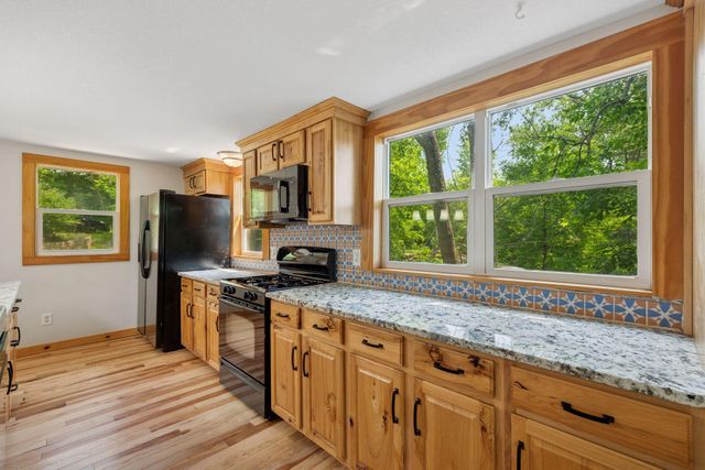 4963 Crofoot Avenue NW, Buffalo, MN 55313