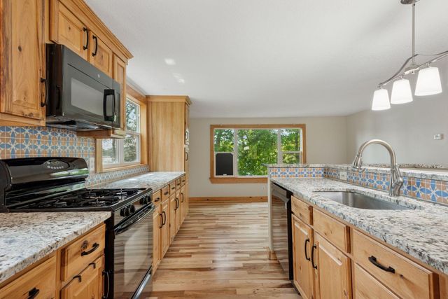 4963 Crofoot Avenue NW, Buffalo, MN 55313