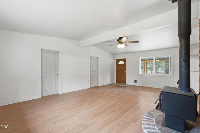 52856 Meadow Lane, La Pine, OR 97739
