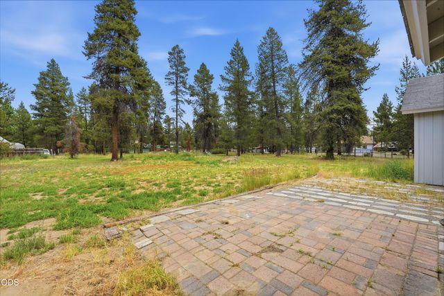52856 Meadow Lane, La Pine, OR 97739
