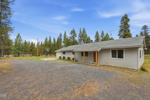 52856 Meadow Lane, La Pine, OR 97739