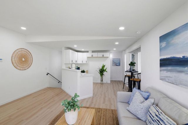 273 Rio Del Mar Boulevard, Aptos, CA 95003