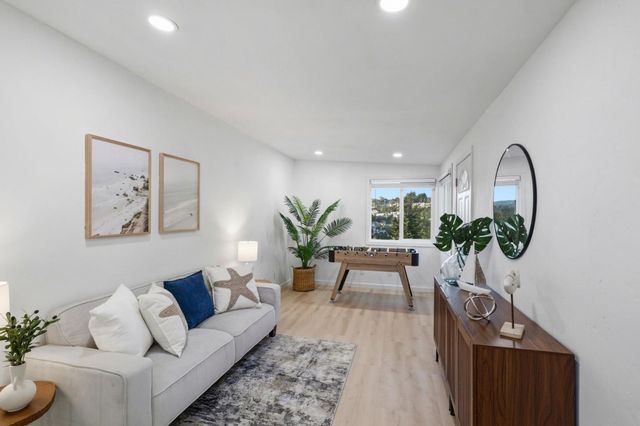 273 Rio Del Mar Boulevard, Aptos, CA 95003