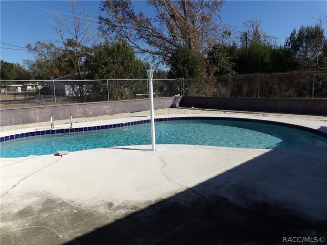 2804 Madison Street W, Inverness, FL 34453