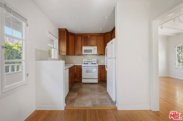 1009 S Bedford Street, Los Angeles, CA 90035